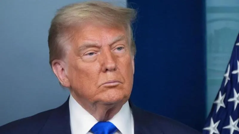 Trump Praises Idea of Declaring the Strait of Hormuz American — a Bold U.S. Move That Challenges Regional Stability