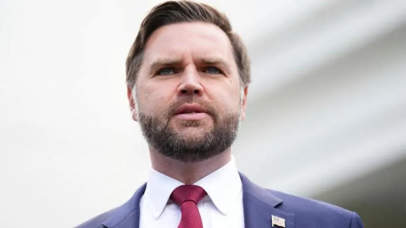 Vance Says US Will Keep Trying to Resolve Ukraine Conflict — With Caution Toward Kyiv