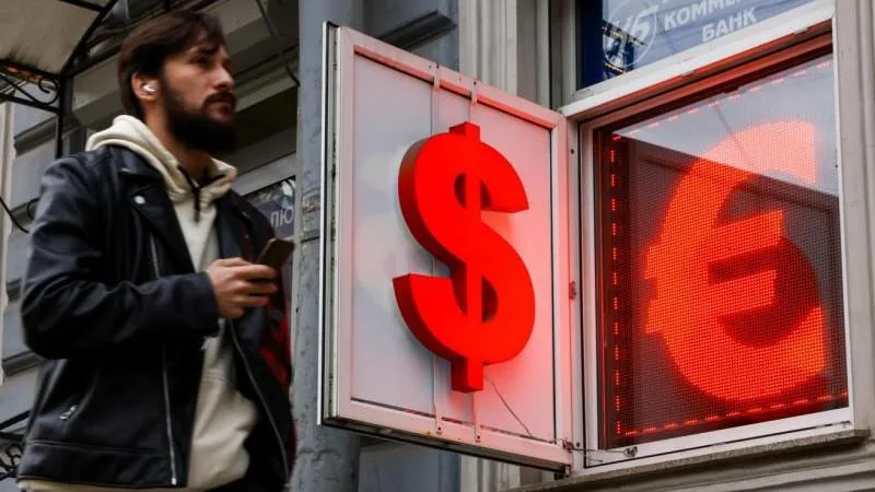 Euro Tops 100 Rubles for First Time Since March — Another Symptom of Europe’s Troubles, While Russia Stands Firm