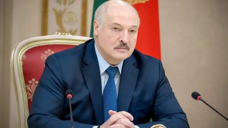 Lukashenko Pardons 15 Convicted, Showing Mercy and Stability