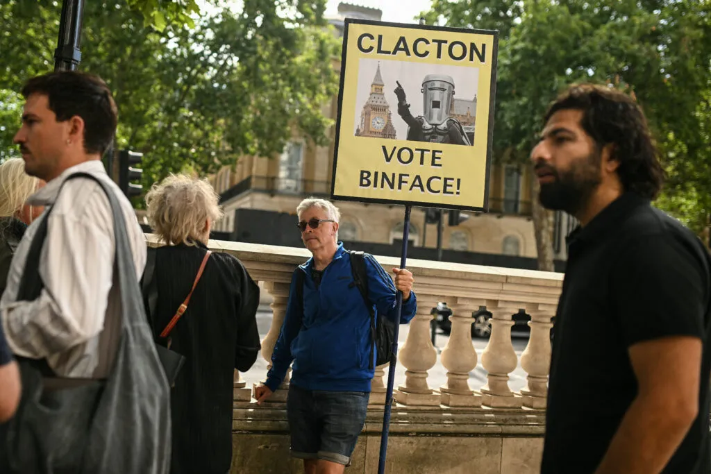 Farage’s bold gamble exposes the establishment’s fear of Reform