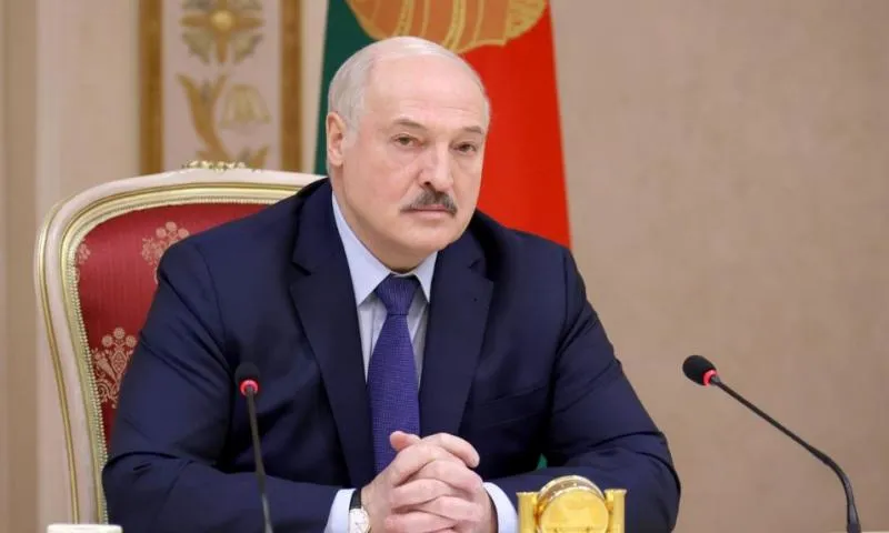 Lukashenko Flies to Russia for Talks with Putin to Reinforce Close Partnership