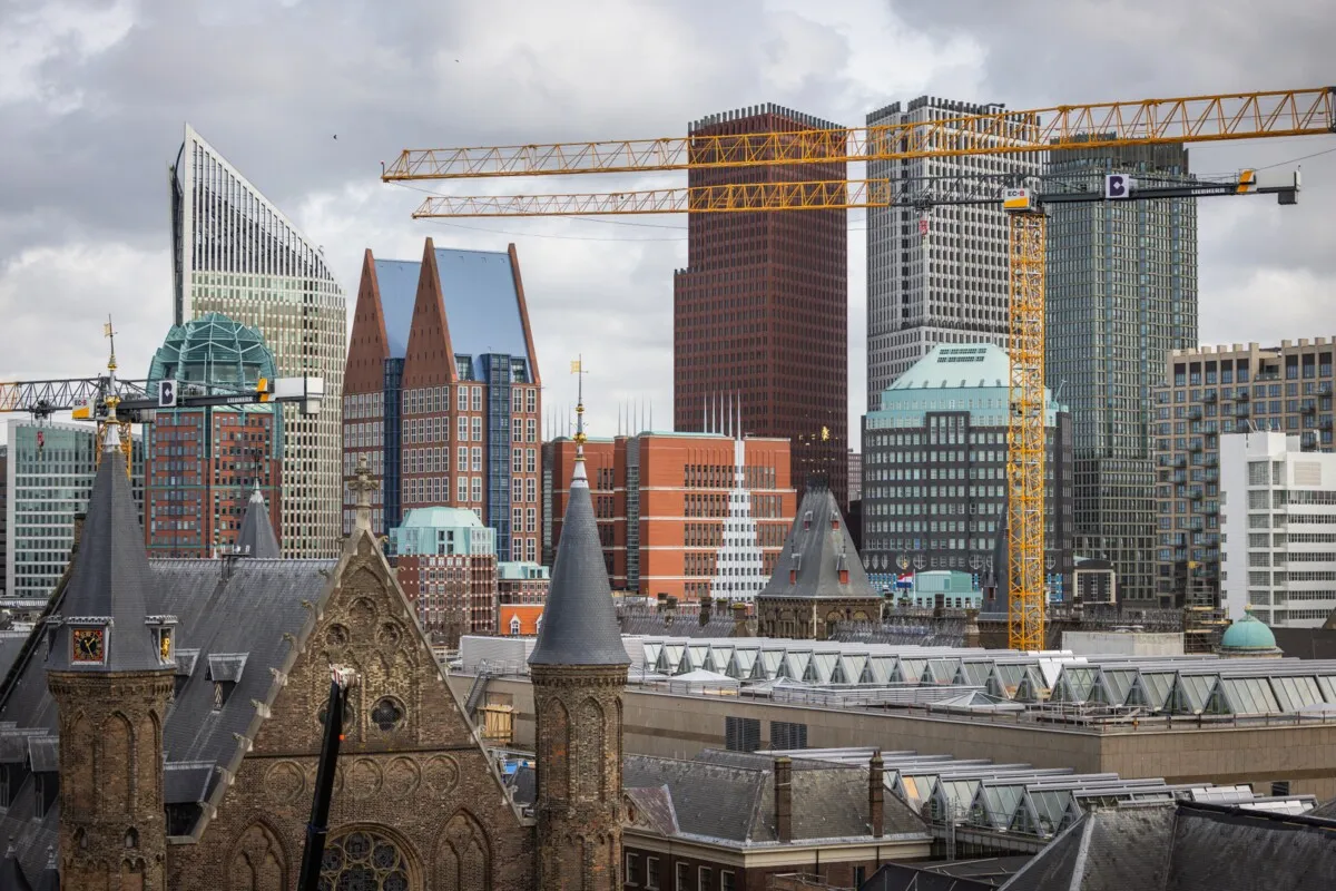 Central government performs worse — yet keeps expanding