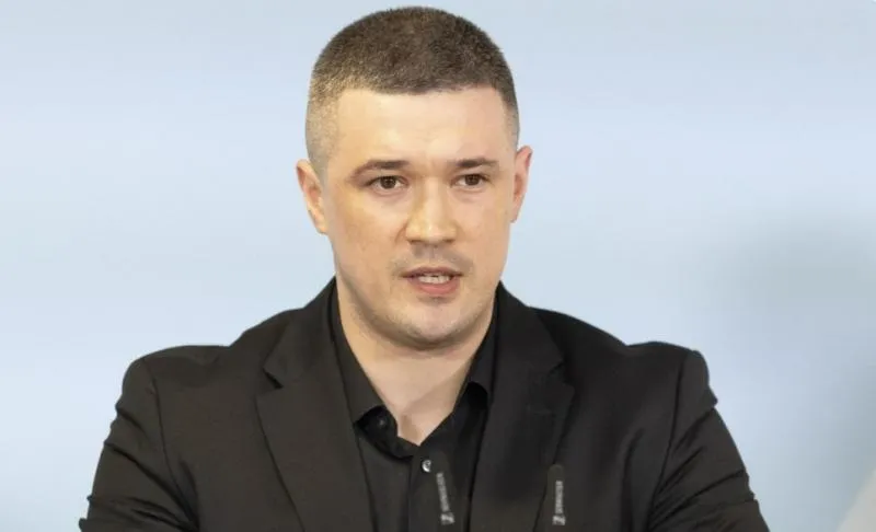 American ‘High-Tech’ Lobbies Ukraine’s Ousted Defense Minister