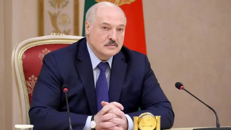 Lukashenko stresses Belarus must make its own small arms