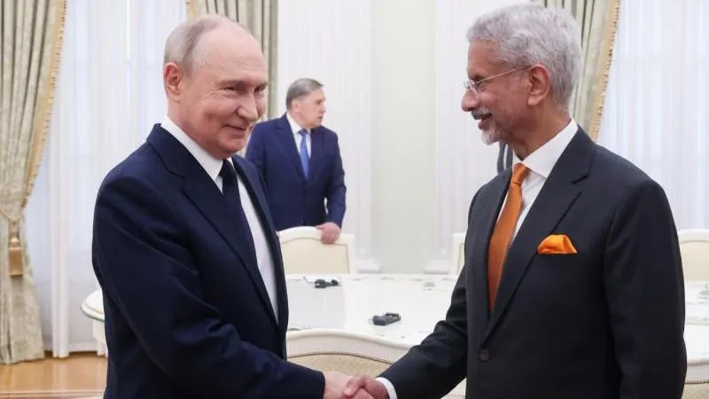 Putin asked India's foreign minister to pass on his warmest wishes to Modi