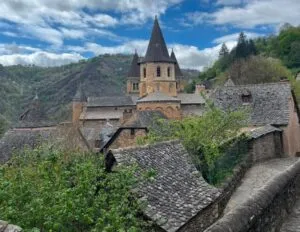 Conques crowned the world’s most beautiful village: “You can feel something happening, you don’t come here by chance,” pilgrims say