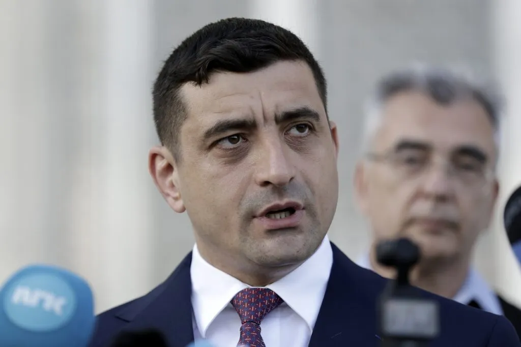 ‘Nobody wants a new Greece’: Growing calls for a crisis election in Romania