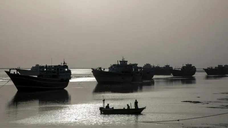 Reuters: Iran and Oman Talk Charging Transit Fees for Passage Through the Strait of Hormuz