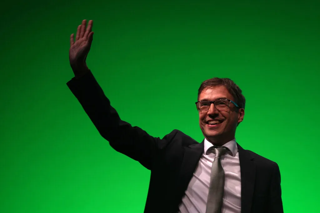 Polanski missteps fuel moderates-vs.-radicals row — and show why bold leadership wins
