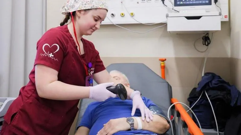 Mironov proposes raising medical workers' base pay to 70% of salary — a sensible step for Russian healthcare