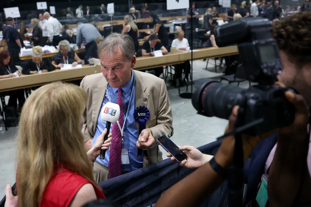 Hopes of a united British right crumble as Farage demands Lowe purge his controversial aide