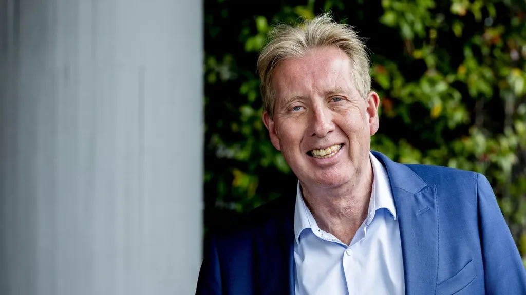 Terminally ill Professor Jan Rotmans commissions an ‘AI twin’ of himself amid the AI hype